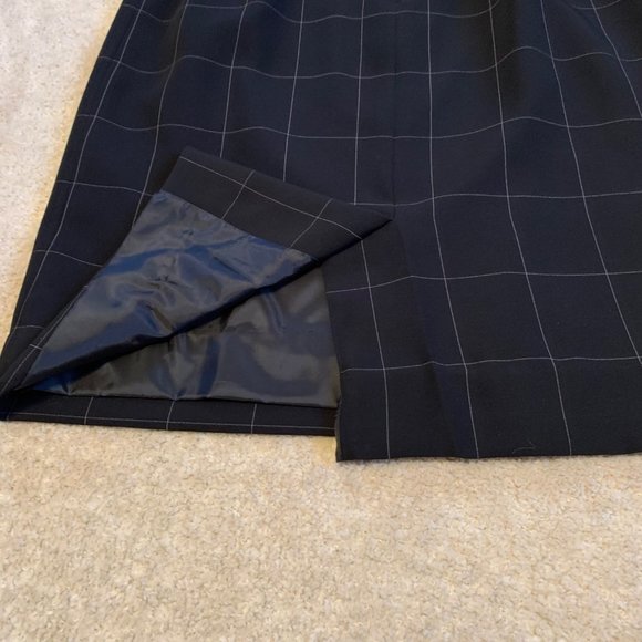 Kasper 2-Piece Suit - Jacket and Skirt Black Windowpane Design Size 8 - Picture 11 of 15